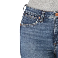 Wrangler Retro Paige Flare Jean 9 Wrangler Retro Paige Flare Jean -Moderoo Store ScreenShot2022 01 03at7.40.06PM