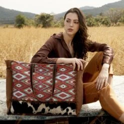 Myra Beau Weekender Bag -Moderoo Store s 4720